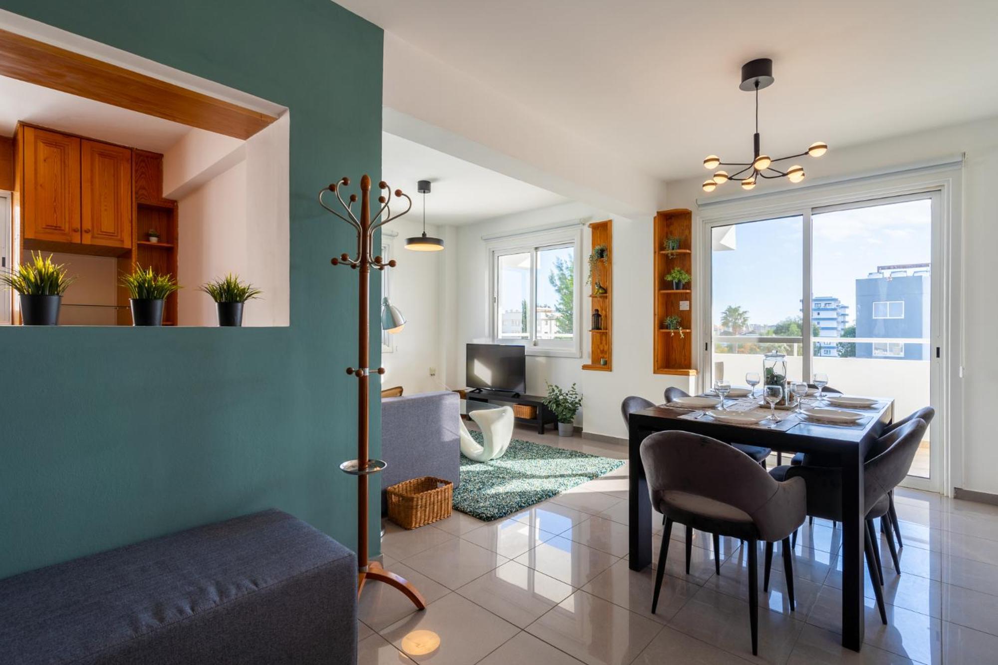 Jayde 2-Bedroom Apartment In Larnaca Buitenkant foto