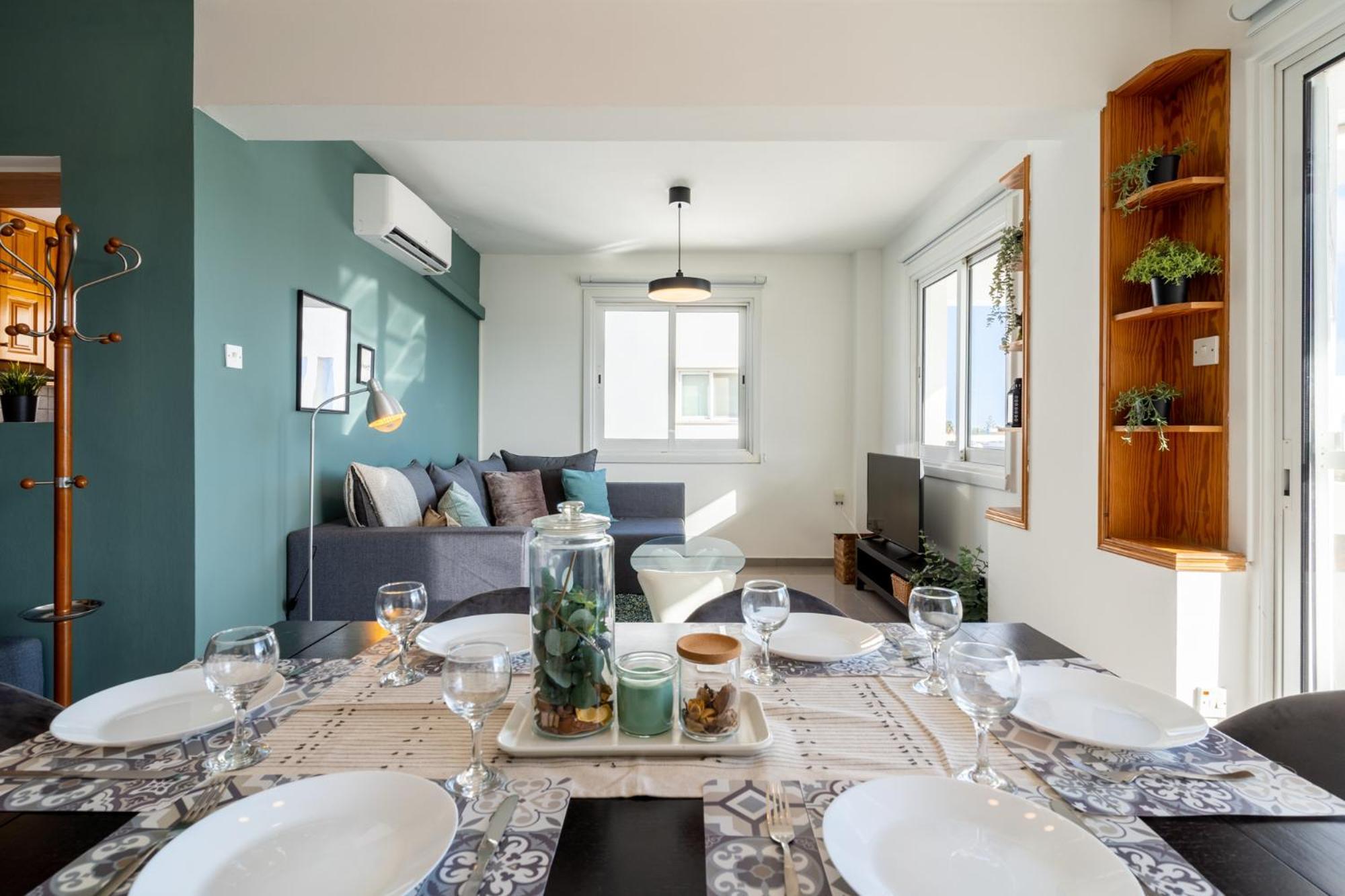 Jayde 2-Bedroom Apartment In Larnaca Buitenkant foto
