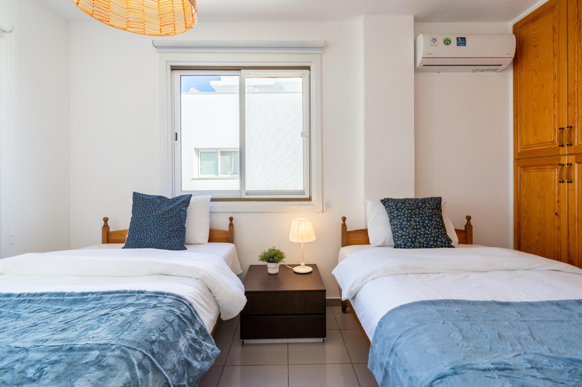 Jayde 2-Bedroom Apartment In Larnaca Buitenkant foto